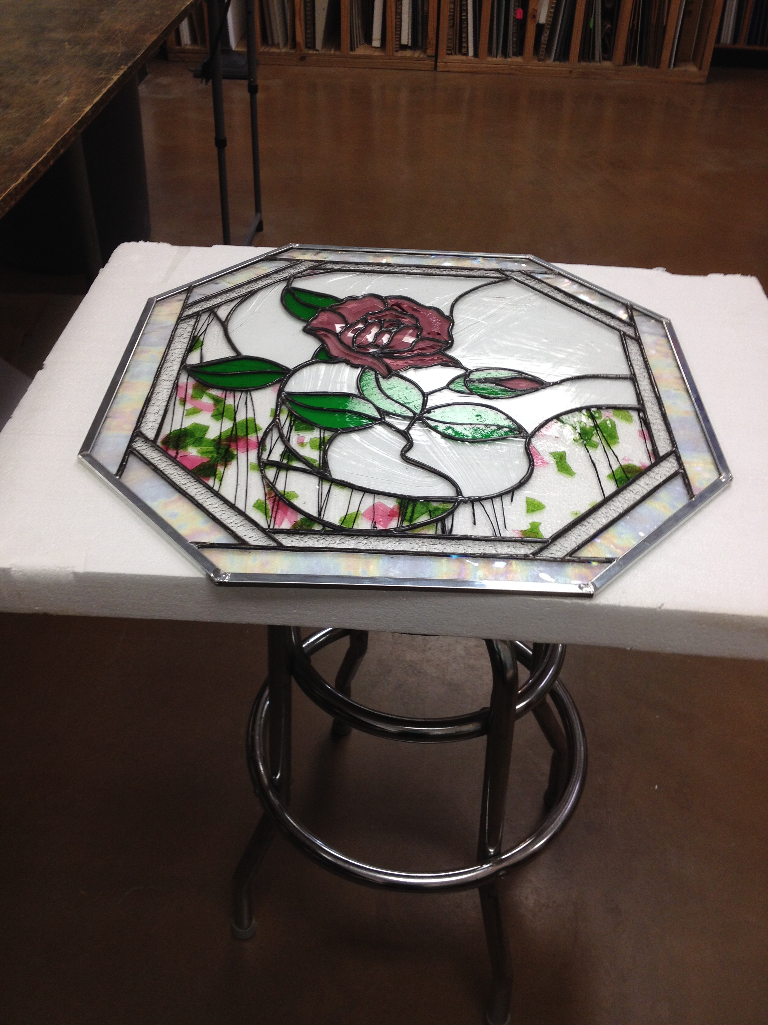 RED ROSE HEX SHAPE STAINEDGLASS PANEL